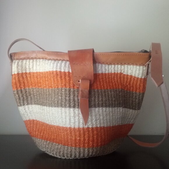 Small/medium sisal Kiondo Kikuyu Kenya and - Picture 6 of 6